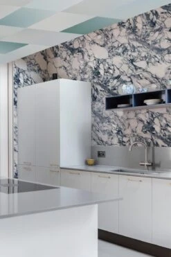 Calacatta Marble Dark Blue -Belartestudio Shop Big Bold CalacattaMarble BAS01103024 DarkBlue 1 afcfff71 8734 4a88 9d7c 1892e75a32b6