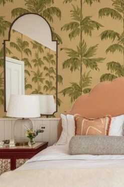 Vintage Palm Tree Yellow -Belartestudio Shop CaribbeanDreams VintagePalmTree BAS07809050 Yellow 3.Staende