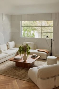 Geometric Clay White