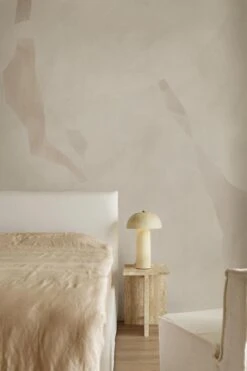 Shifting Shapes Beige