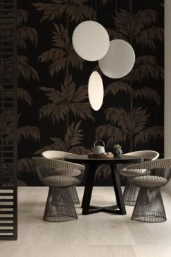 Vintage Palm Tree Black