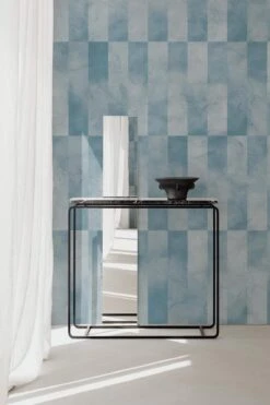 Structure Gradient Light Blue