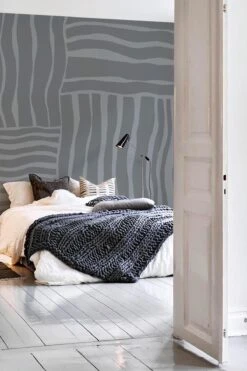 Linear Contrast Dusty Blue