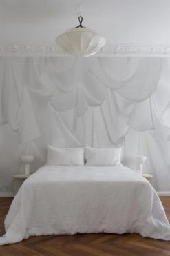 Draped Wall White