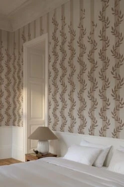 Botanical Stripe Beige -Belartestudio Shop SophisticatedVintage BotanicalStripe BAS07403090 Beige 2Goodwill iyaturabelidze yevheniiavramenko