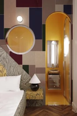 Bold Grid Burgundy/Green