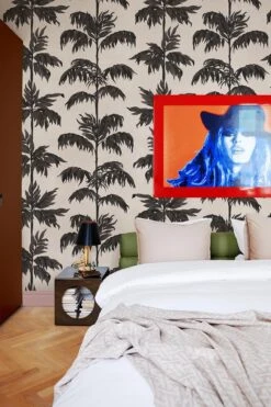 Vintage Palm Tree Small Black White -Belartestudio Shop VibrantEclecticism VintagePalmTreeSmall BAS07501006 BlackWhite 2